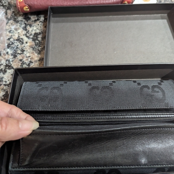 Gucci Black wallet with box - Picture 9 of 16